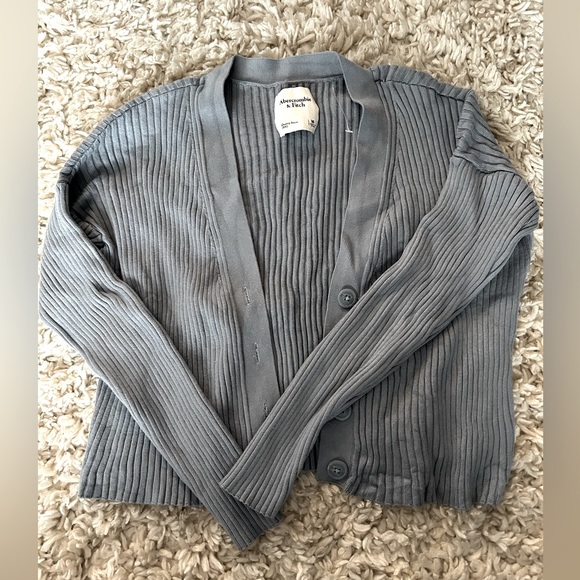 Abercrombie & Fitch cardigan - Picture 1 of 3